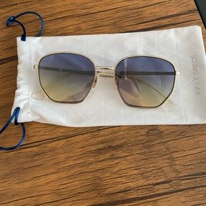 NWOT Le Specs Luxe Ottoman Sunglasses